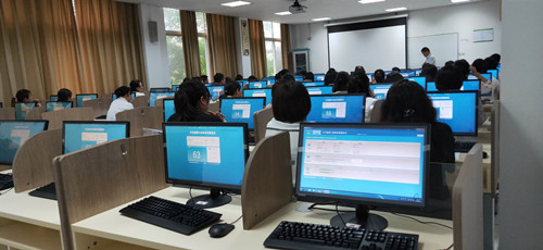 <a href='http://www.zhghuayu.com' target='_blank'><u>健康管理師考試</u></a>現(xiàn)場